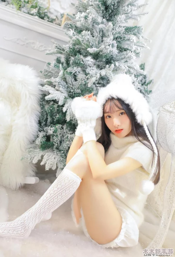 白丝美女啪啪啪：绝美身材让人陶醉，精彩表现令人惊艳