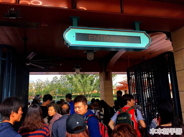 售票员用b验票小镇墨，畅游奇幻世界的神秘之旅与美食盛宴