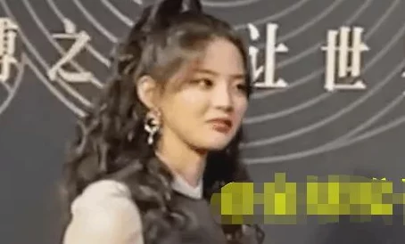 蘑菇黑料爆料lisa：惊人内幕曝光，引发热议和质疑