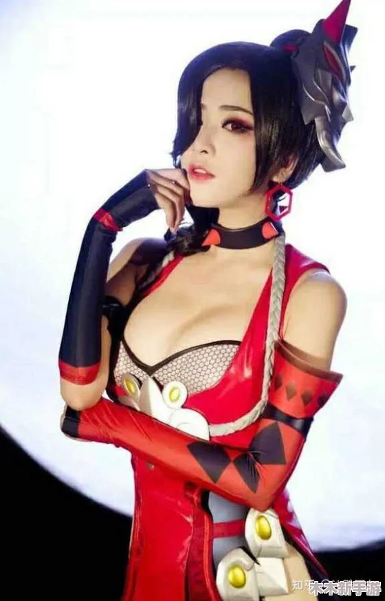 王者荣耀女角色被操爽，玩家热议其魅力与战斗风格的完美结合，引发众多讨论