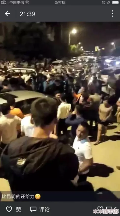 国产多P混交群体交乱：一场关于欲望与自由的大胆实验，挑战传统道德界限