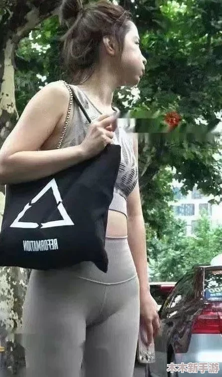 张筱雨玉门打开：重塑自我与艺术之间的完美交融引发热烈讨论与深思