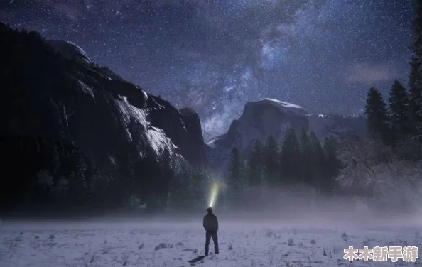 千仞雪的胸襟距离观察图片：展现出高山之巅的壮丽景色和深邃内涵