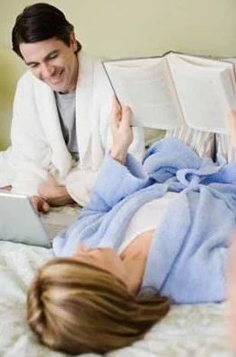 光脚踢男生睾丸的脚感有多好？实地测试揭秘！