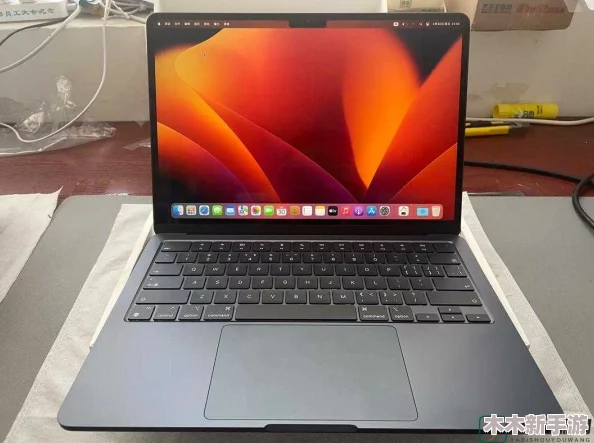 1213岁macbook日本：值得购买的高性能电脑，适合各种需求使用