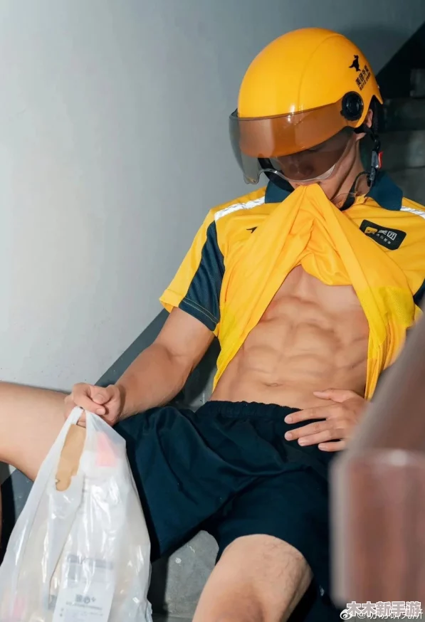 外卖猛男Gayb0y1069吃：美食达人的最爱，口味绝佳，物超所值！