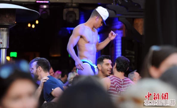 GAY中国猛男巨大2025：激情四射的夜晚与炫酷派对的完美结合