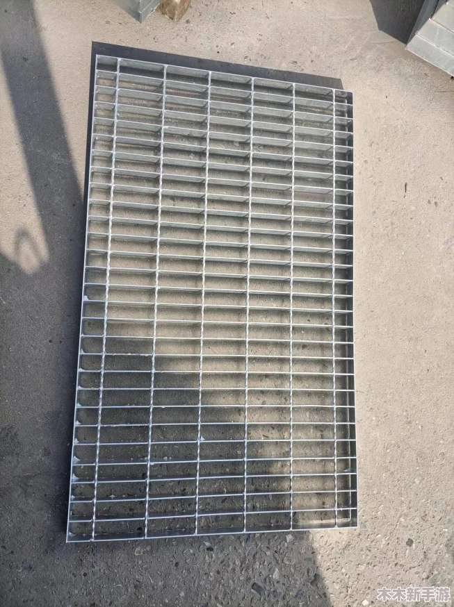 “钢钢钢钢钢钢钢好多水免费，用户纷纷称赞质量高且价格实惠，绝对值得尝试！”