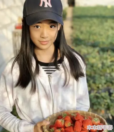 不小心看见六年级的小馒头 照片阳光明媚的午后，网友疯传美少女清纯可爱萌翻天