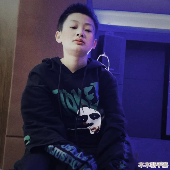 12岁rap少年横空出世,游戏王者荣耀里的freestyle天才惊艳全场