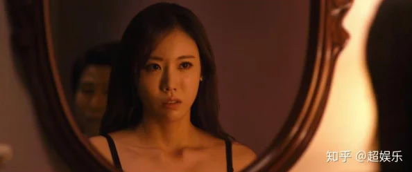 人妻母乳女上司：职场中的禁忌与欲望交织，令人心潮澎湃的复杂关系解析