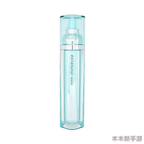 久久国产精华液2024特点：用户评价一致认为效果显著，吸收快且不油腻