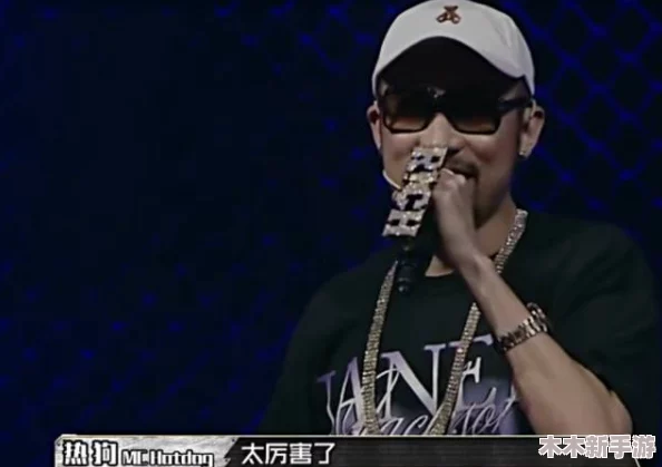 美国暴躁女rapper，网友评价：她的歌词直击人心，舞台表现力爆棚，真正的实力派！