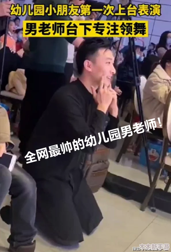 男生将坤坤赛季女生的定眼里云开，网友直呼“太帅了！看得我心跳加速！”