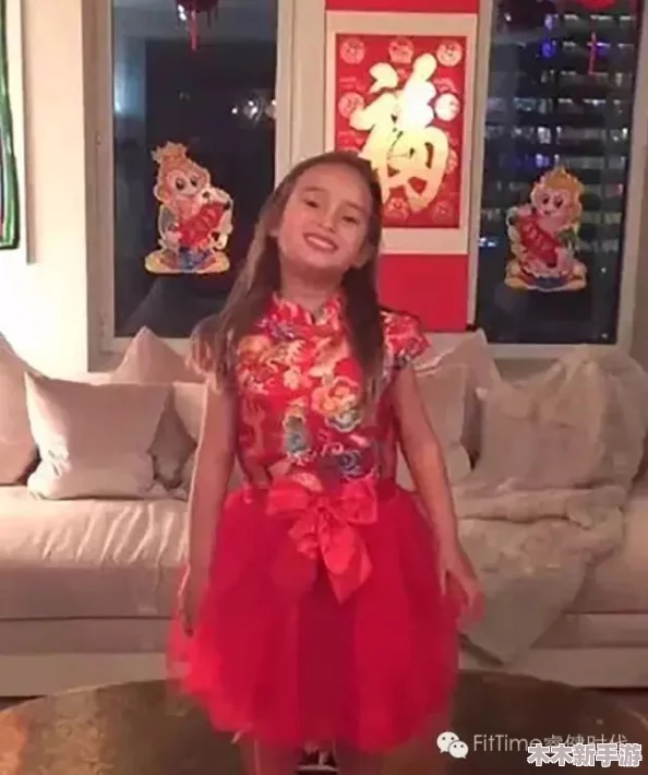 皇家共享小公主楚欢(aor)：网友热议她的成长与变化，令人惊叹的才华与无与伦比的魅力