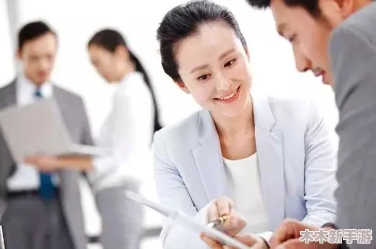 女保险公司推销员5：客户满意度高，服务态度优良，值得推荐的保险选择
