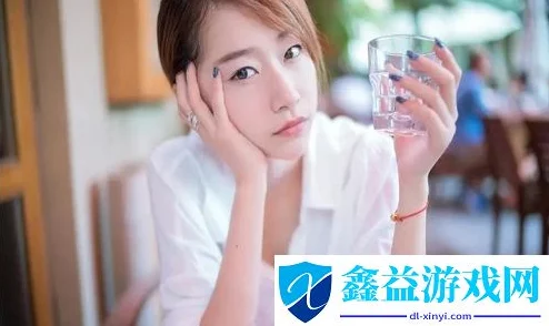 女生和女生一起相嗟嗟嗟，探讨情感问题免费分享经验