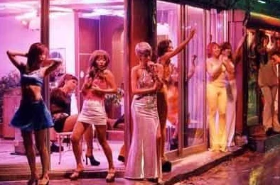 荷兰小妓女BwBwBw：揭示欧洲性产业中的社会现象和文化背景