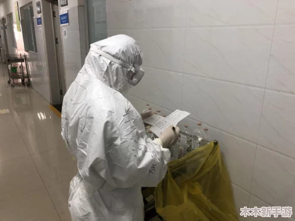 纯车骨科父亲：网友赞其坚持不懈，称其为“孩子心中的英雄”，为家庭付出无限爱与关怀。
