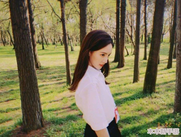 粉粉嫩嫩的18虎白女，展现了青春活力与纯真魅力，令人向往的美好形象在这个标题中得以体现