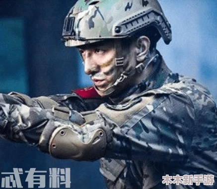 云缨用自己的枪 自己的B，展现了她在面对挑战时的坚定与自信，彰显出女性独立自主的力量与勇气