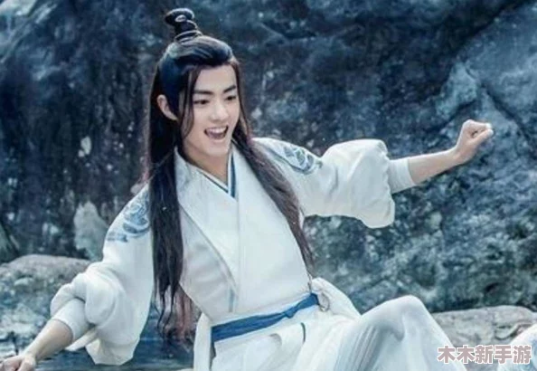 清冷师尊受露着屁股夹玉势，网友评论：这标题真是让人忍不住想点进去看看，果然吸引眼球！