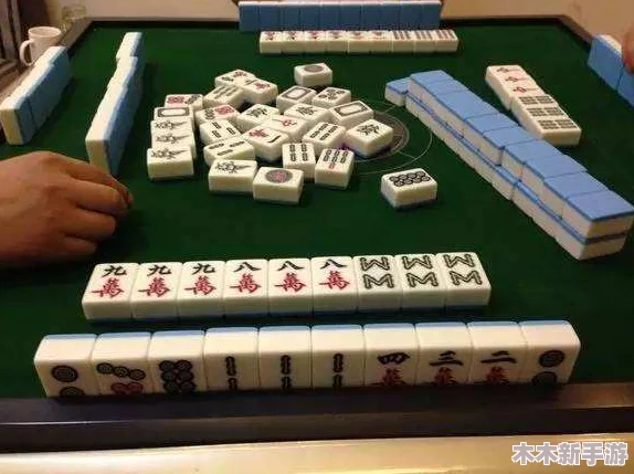 迈开腿打扑克汉疼又叫，这种游戏不仅考验技巧，还能增进朋友间的互动与默契，带来无尽乐趣和挑战