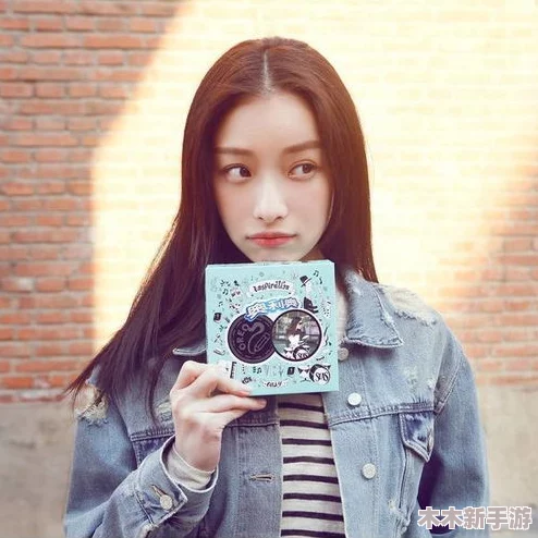 张律渝和吕总三部曲红桃，网友热议：这组合真是太有意思了，期待他们的合作能带来什么惊喜！