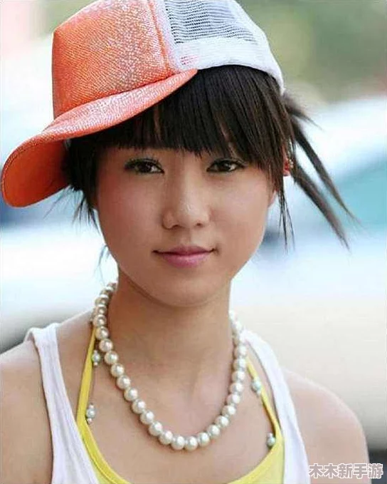 张筱雨人体艺术背后的美学思考：从玉门两腿打开看女性人体摄影