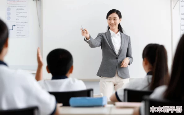老师露出 强行让男生揉软件，这一行为引发了对师生关系和教育伦理的深思，令人关注其背后的动机与影响