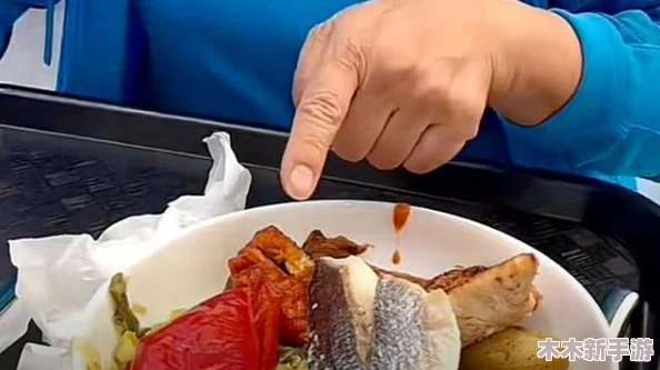 网友热议：大香煮2024一人一煮介绍，究竟是怎样的美食体验？让我们一起看看吧！
