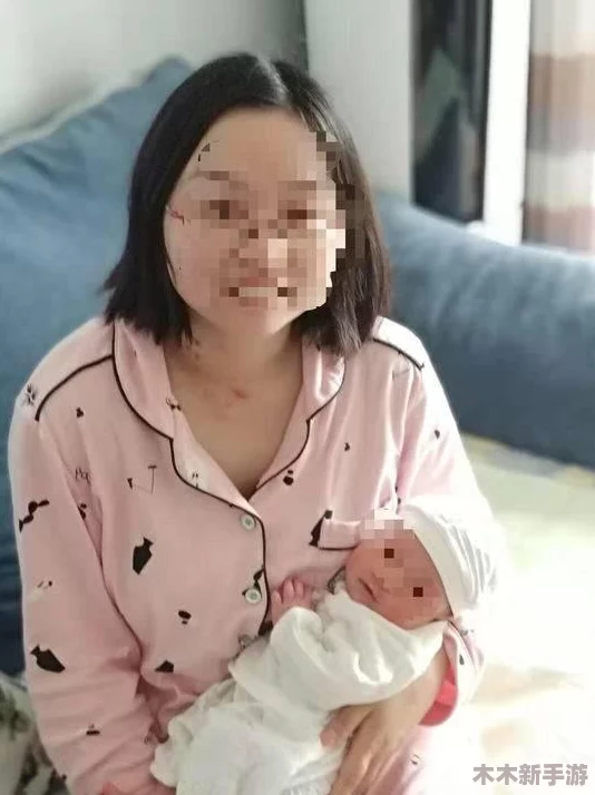绑起来往屁股眼灌肠用牛奶，这种做法可能涉及健康风险和不当使用，需谨慎对待与理解其潜在后果