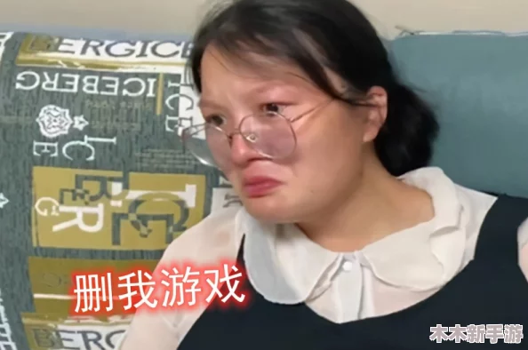 姬小满翻白眼流口水流眼泪的，许多网友表示她的表情实在太搞笑了，太有个性了！