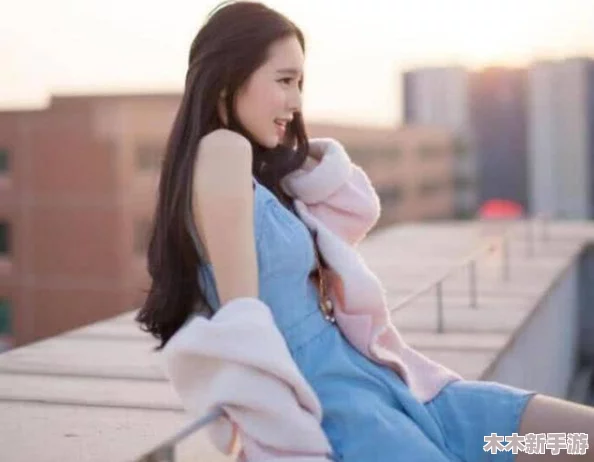 白-丝-校花 扒-腿-自-慰-爽，网友：这标题真是太直白了，让人忍不住想点进去看看！