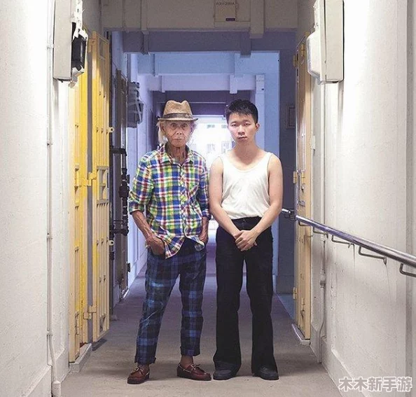 年轻漂亮小 1：在这个充满活力与魅力的时代，年轻人的美丽不仅仅是外表，更是一种自信和内涵的体现
