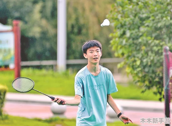 黑土腿法娴熟脚法精湛的背景故事：网友称赞其技艺高超，令人叹为观止，仿佛看到了传统文化的传承与创新