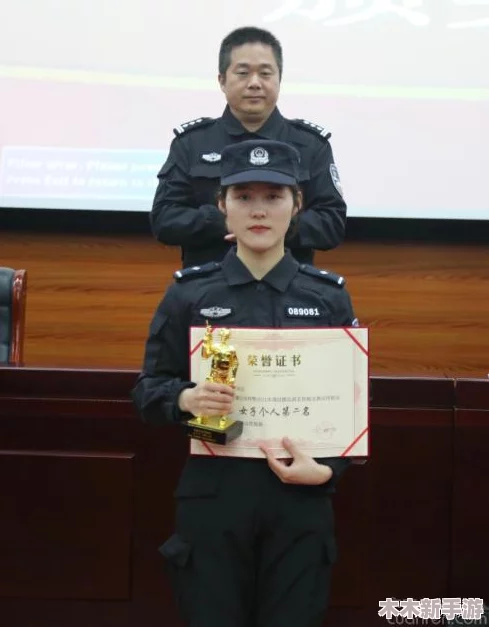 反恐精英游戏中，首款登场的经典步枪揭秘：是哪一款开创了射击传奇？