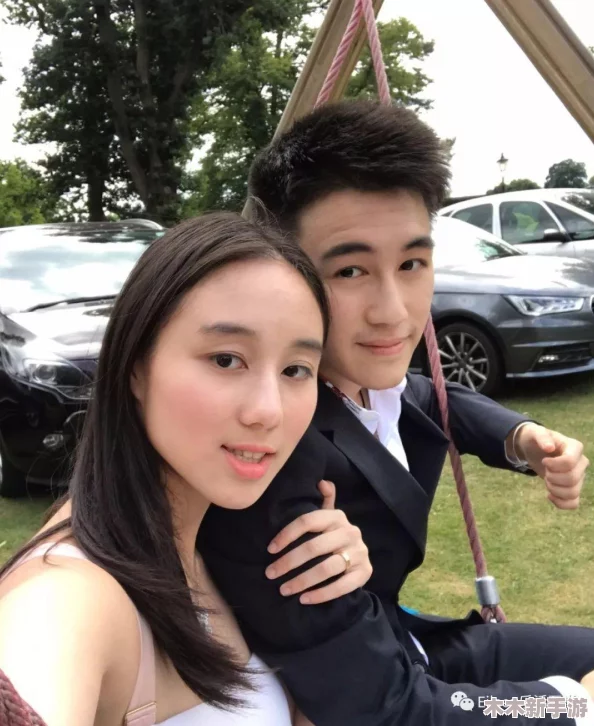 男生女生在一起嗟嗟嗟舞娘，网友评论：这标题真有趣，感觉像是要跳一场热闹的舞会！期待更多内容！
