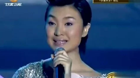 老扒干红法蓉陈红最经典十首歌曲，网友热议：这些歌真是伴随了我们的青春岁月，让人怀念！