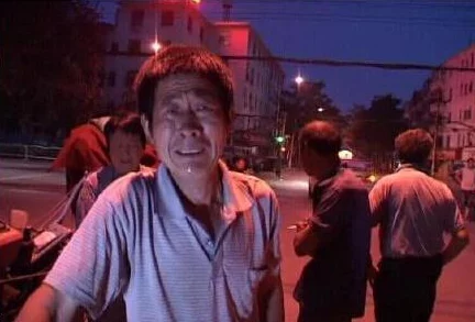 农民工嫖妓大叫受不了，背后隐藏的社会问题与现实艰辛让人心痛不已