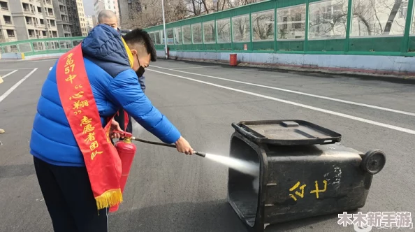 雨中公交李艳：乘客称赞服务贴心，温暖了寒冷的冬日出行体验
