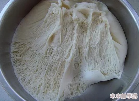 老师扒开强行让学生揉麻豆，背后隐藏着怎样的教育理念与师生关系？
