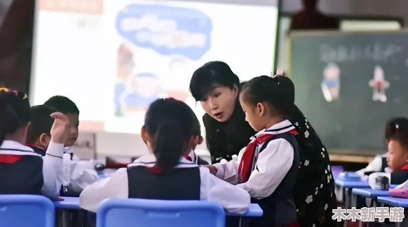 老师的兔子：学生们纷纷表示这只兔子真可爱，课堂气氛因此变得更加活跃！