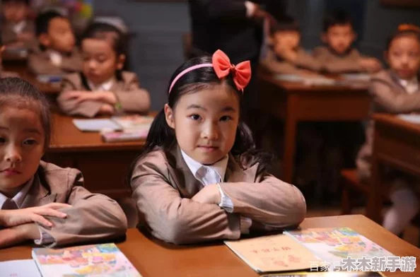 老师的兔子：学生们纷纷表示这只兔子真可爱，课堂气氛因此变得更加活跃！