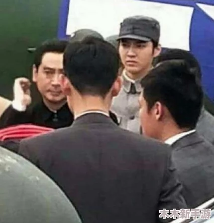 军人一见面就要八次：网友热议，称这真是“好的开始，良好的交流方式”！