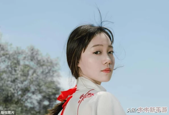 当着丈夫面和别的男人怎么相处？用户评价：巧妙应对，保持界限，营造和谐关系的最佳指南！