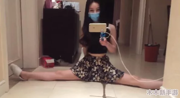 美女校花 张开腿让我 直播，风华绝代引人瞩目，令人心驰神往的瞬间