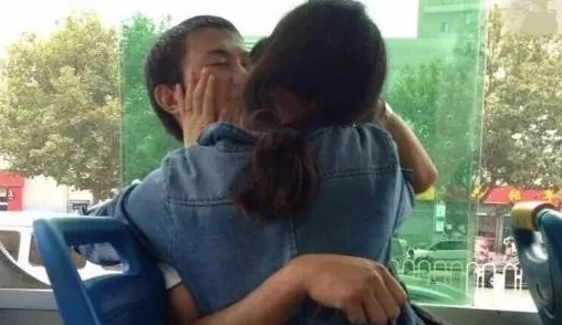 男Ji大巴进入女人的视频,感受热情与冲击,展现真实与刺激的瞬间,令人难以忘怀的体验! 男Ji大巴进入女人的视频,感受热情与冲击,展现真实与刺激的瞬间,令人难以忘怀的体验!