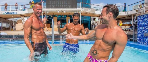 男GayGays 欧美体育生 追寻梦想的旅程：爱与激情在运动场上的绽放
