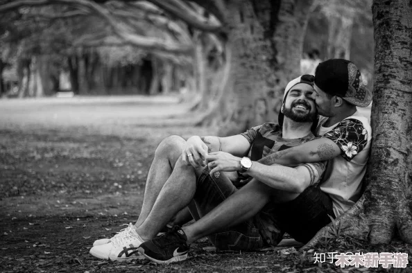 深入探讨男人私秘 Gay军人生活与挑战的多面故事